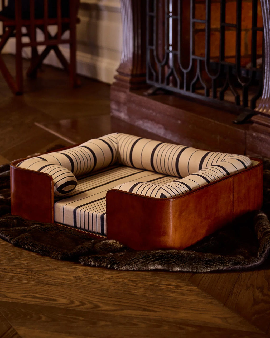 Kensington Dog Bed Antibes Stripe